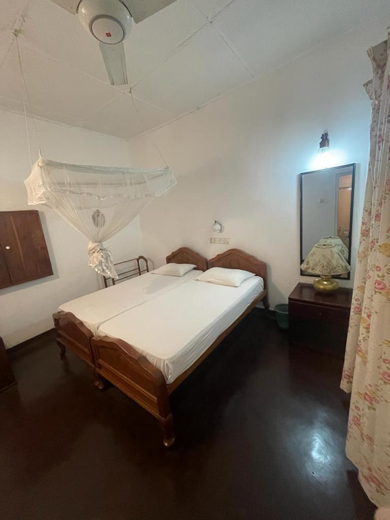Kandy Inn Madugalle'S Family Guest House 외부 사진