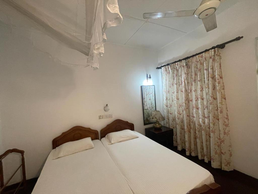 Kandy Inn Madugalle'S Family Guest House 외부 사진