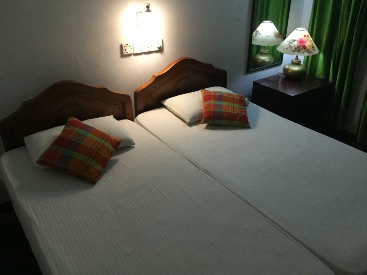 Kandy Inn Madugalle'S Family Guest House 외부 사진